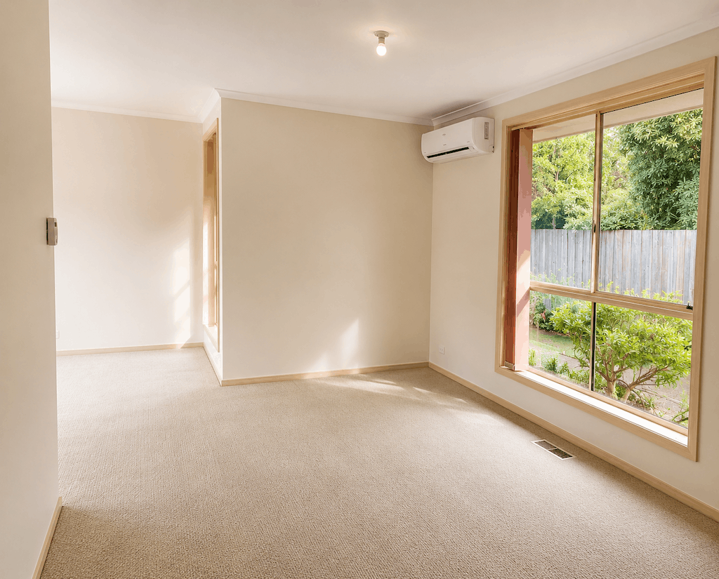 Inside the Clayton 2 SIL home